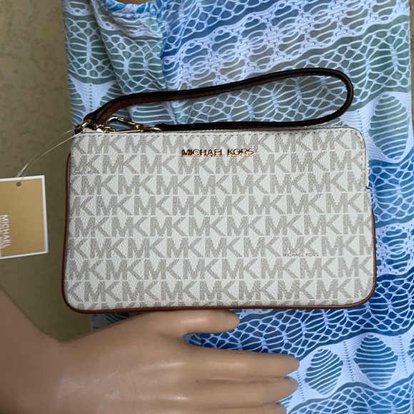 Michael Kors Jet Set Travel Large Top Zip Signature Wristlet Clutch - Picture 12 of 16